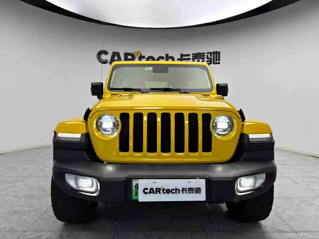 Jeep Wrangler PHEV 4-door 2.0T 4xe Sahara, фото 2