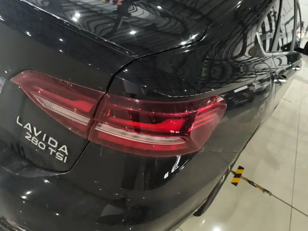 Volkswagen Lavida — миниатюра 8