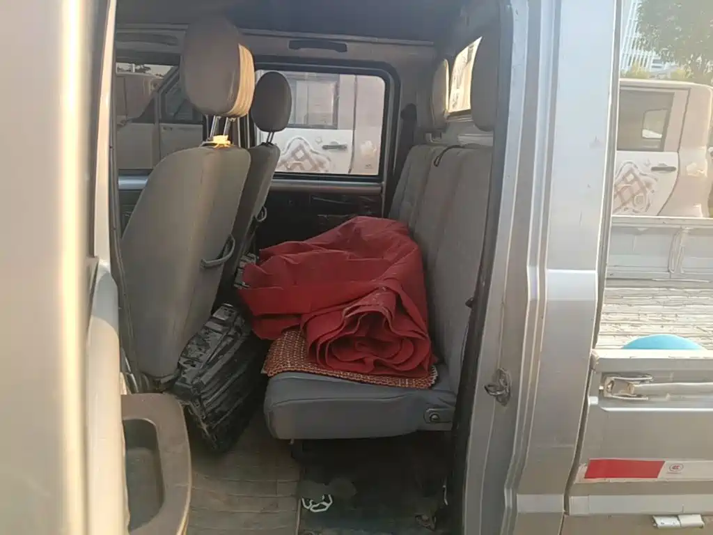 Wuling Rongguang Mini Truck — миниатюра 17