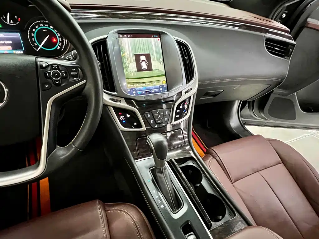 Buick LaCrosse — миниатюра 12