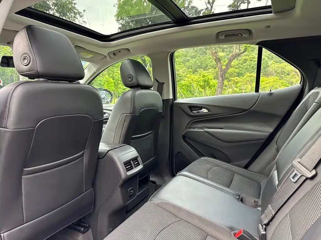 Chevrolet Equinox — миниатюра 6