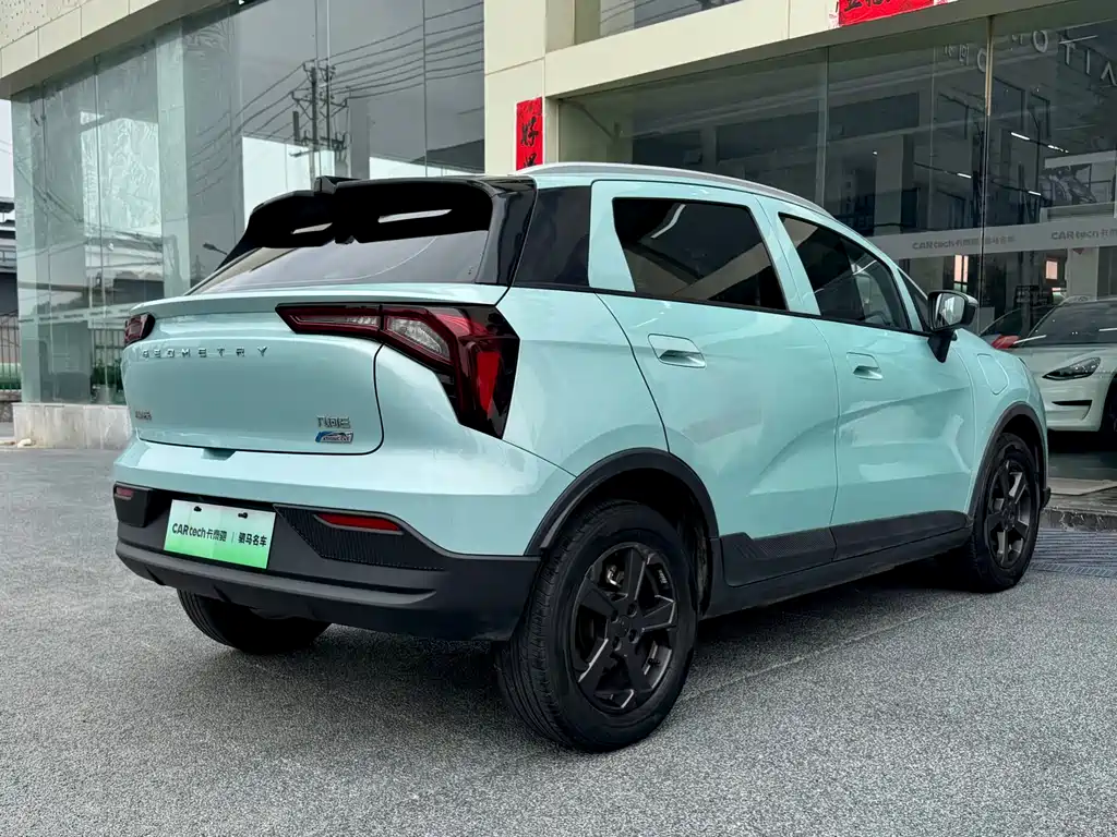 GEELY GEOMETRY E FIREFLY