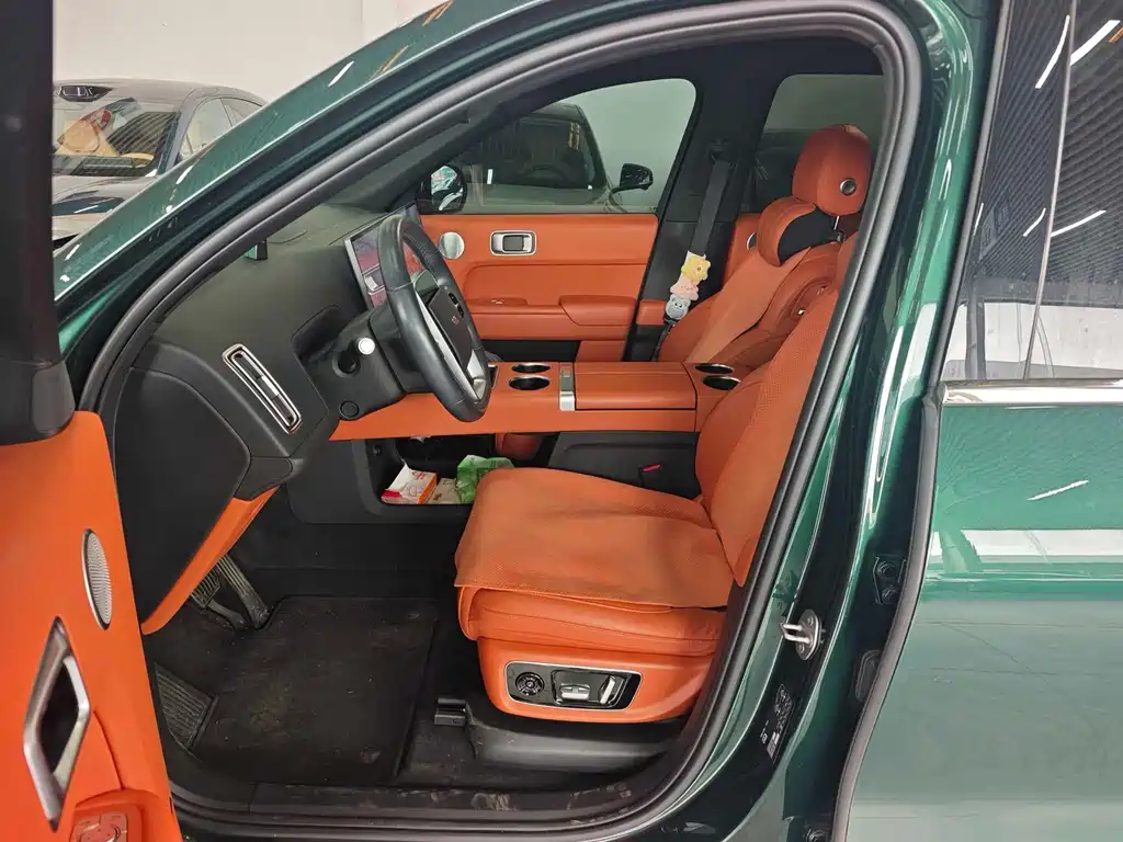 Li Auto Li L8 — миниатюра 2