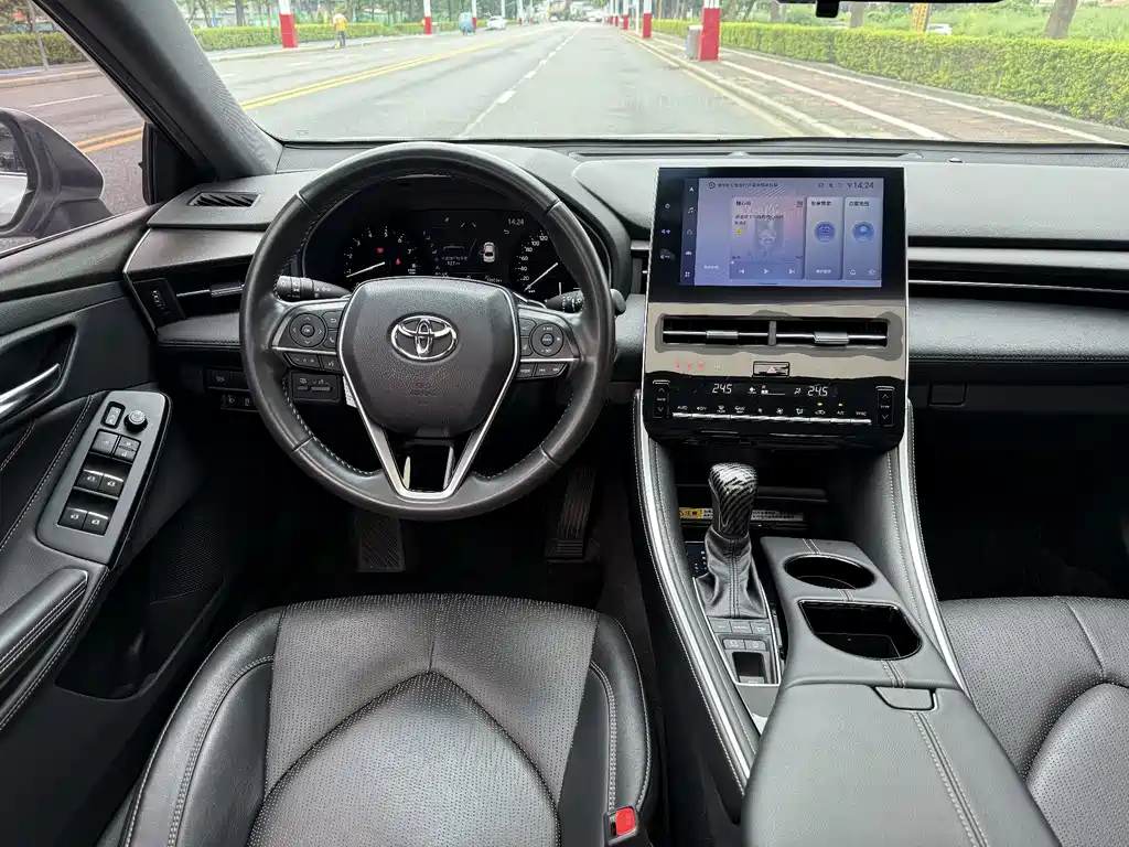 Toyota Avalon — миниатюра 3