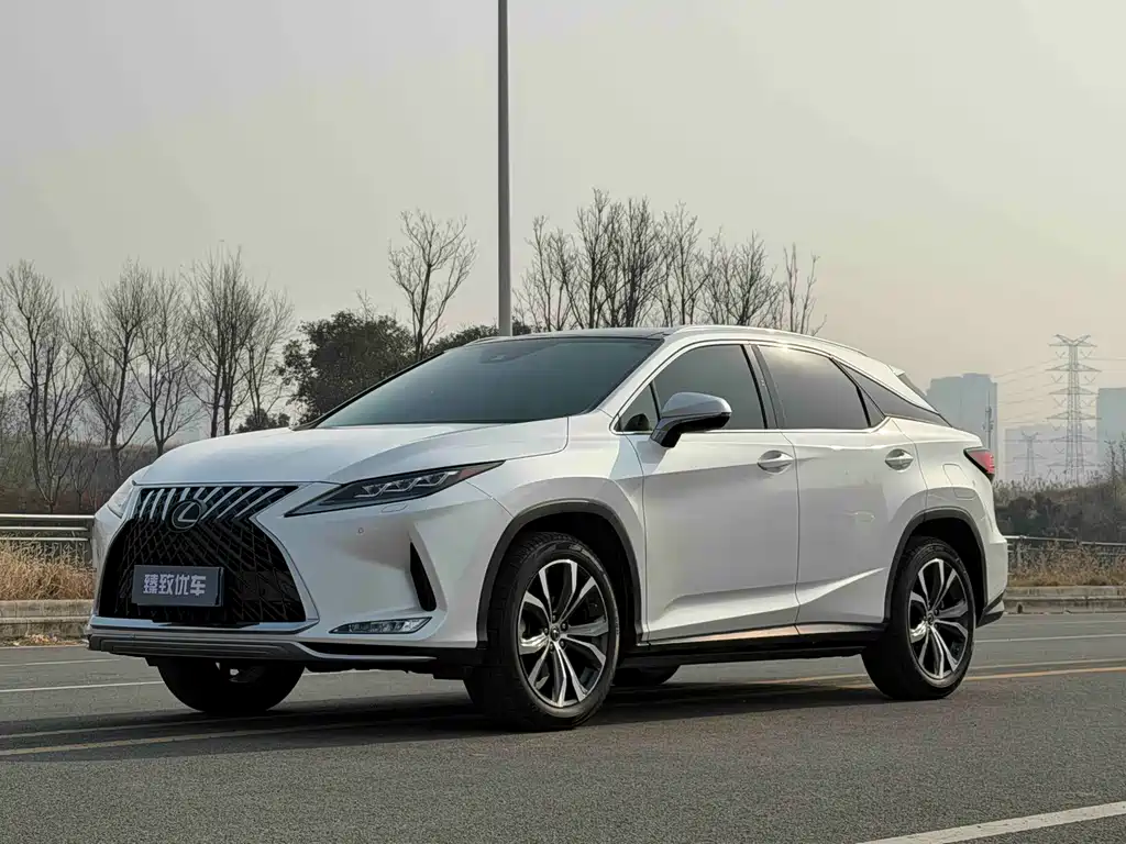 Lexus RX 2020