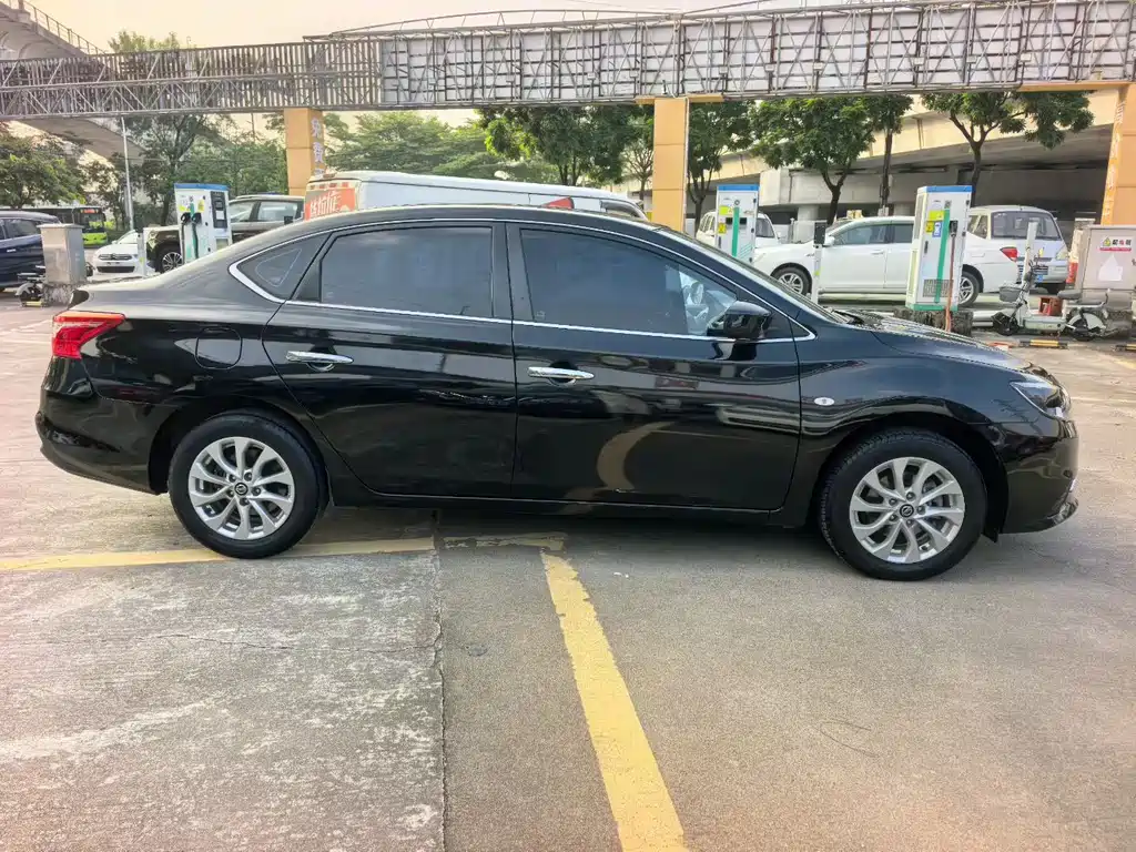 Nissan Sylphy — миниатюра 4