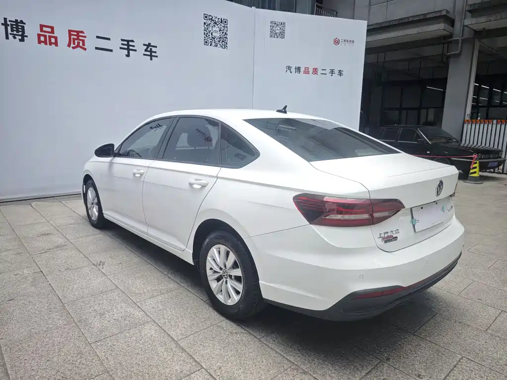 Volkswagen Lavida - фото 5