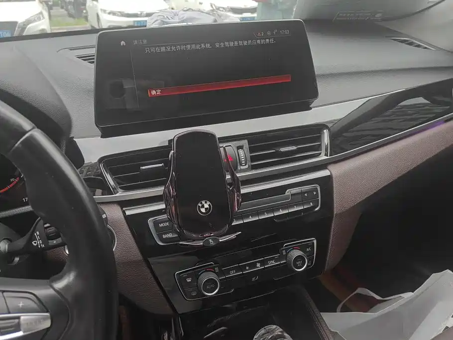 BMW X1 — миниатюра 13