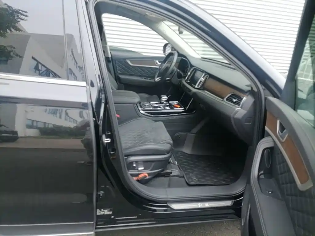 Hongqi Hongqi HS7 — миниатюра 9