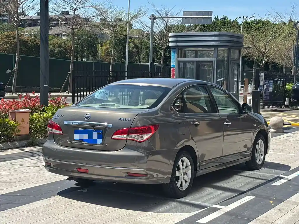 Nissan Sylphy 2016 1.6XE AT Comfort