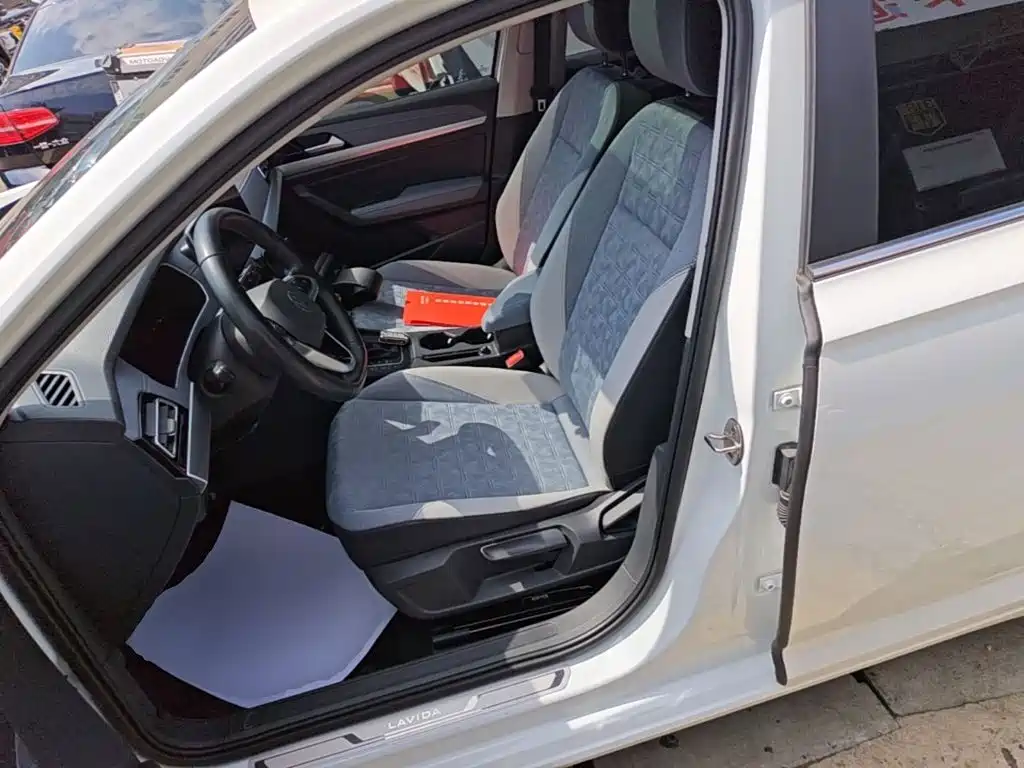 Volkswagen Lavida — миниатюра 15