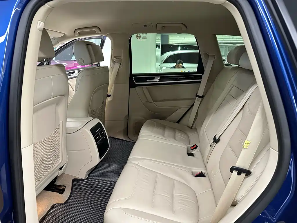 Volkswagen Touareg — миниатюра 15