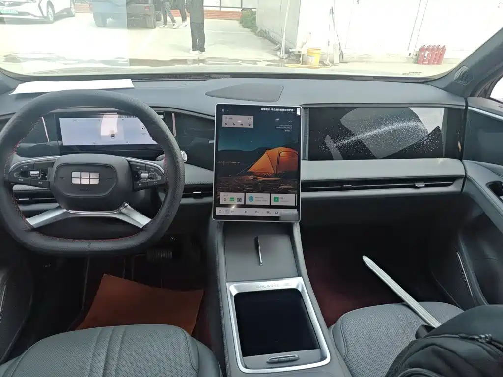 Geely Galaxy Galaxy L7 L7 2025 EM-i 115km