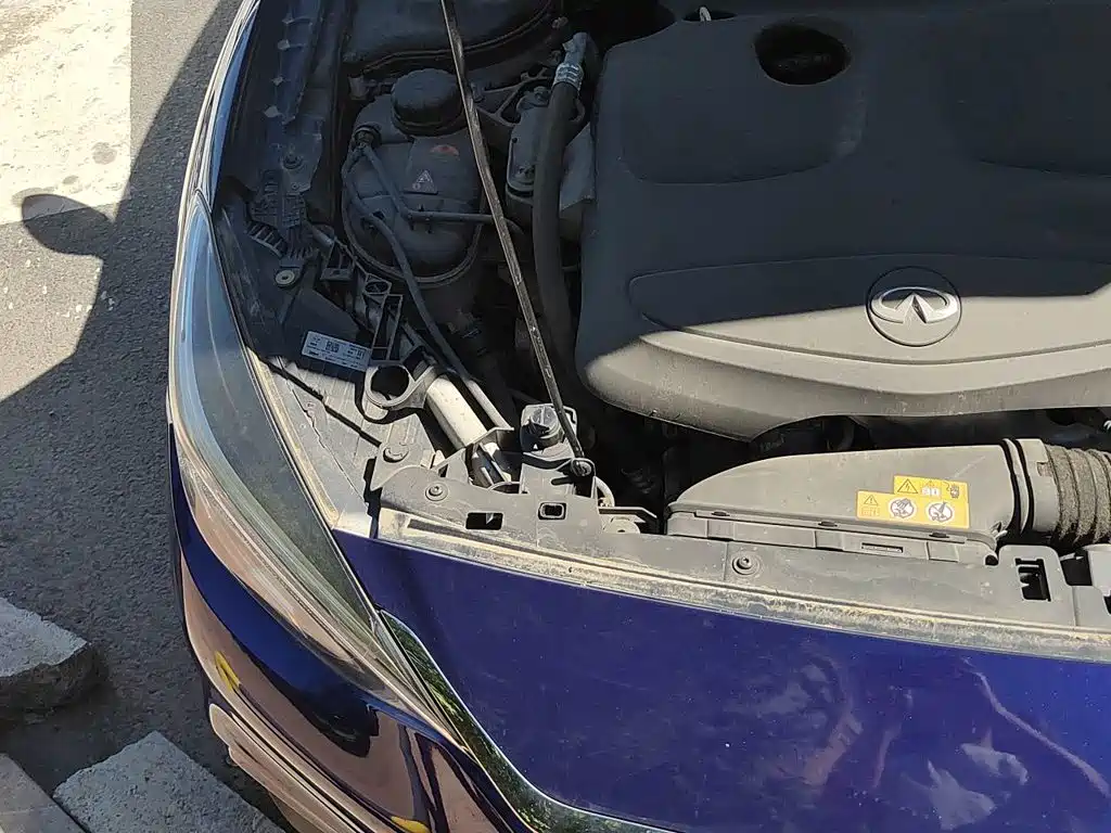 Infiniti QX30 — миниатюра 21