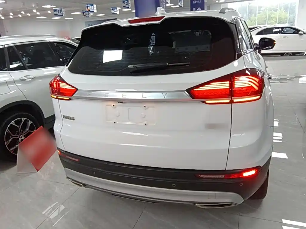 Geely Boyue — миниатюра 6