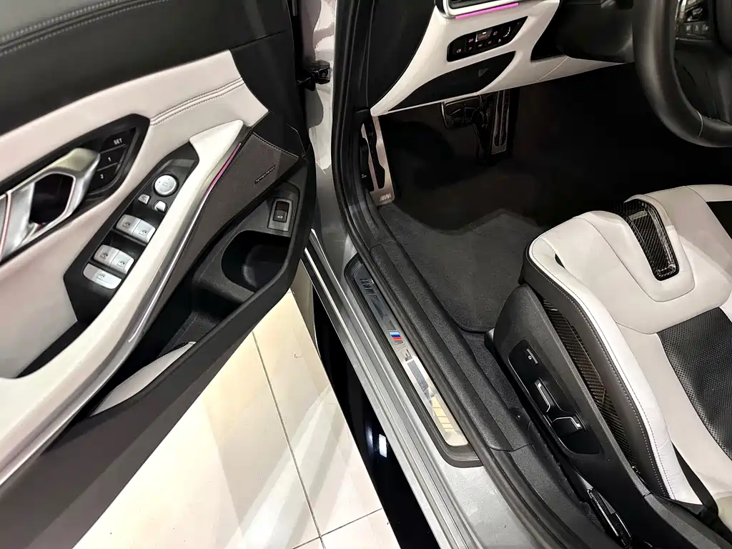BMW M3 — миниатюра 16