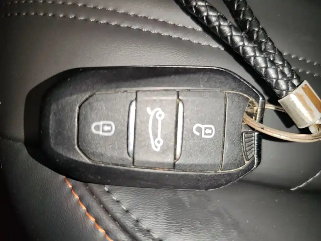 Peugeot 2008 — миниатюра 9