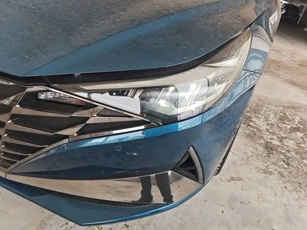Hyundai Elantra — миниатюра 24