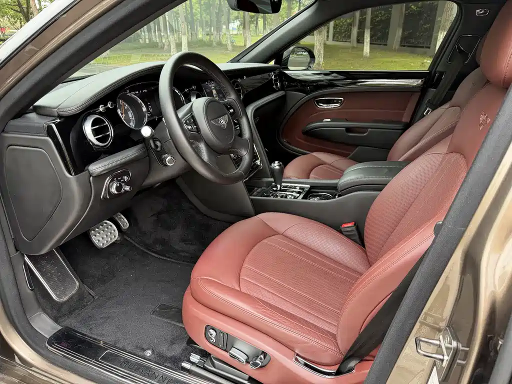 Bentley Mulsanne — миниатюра 7