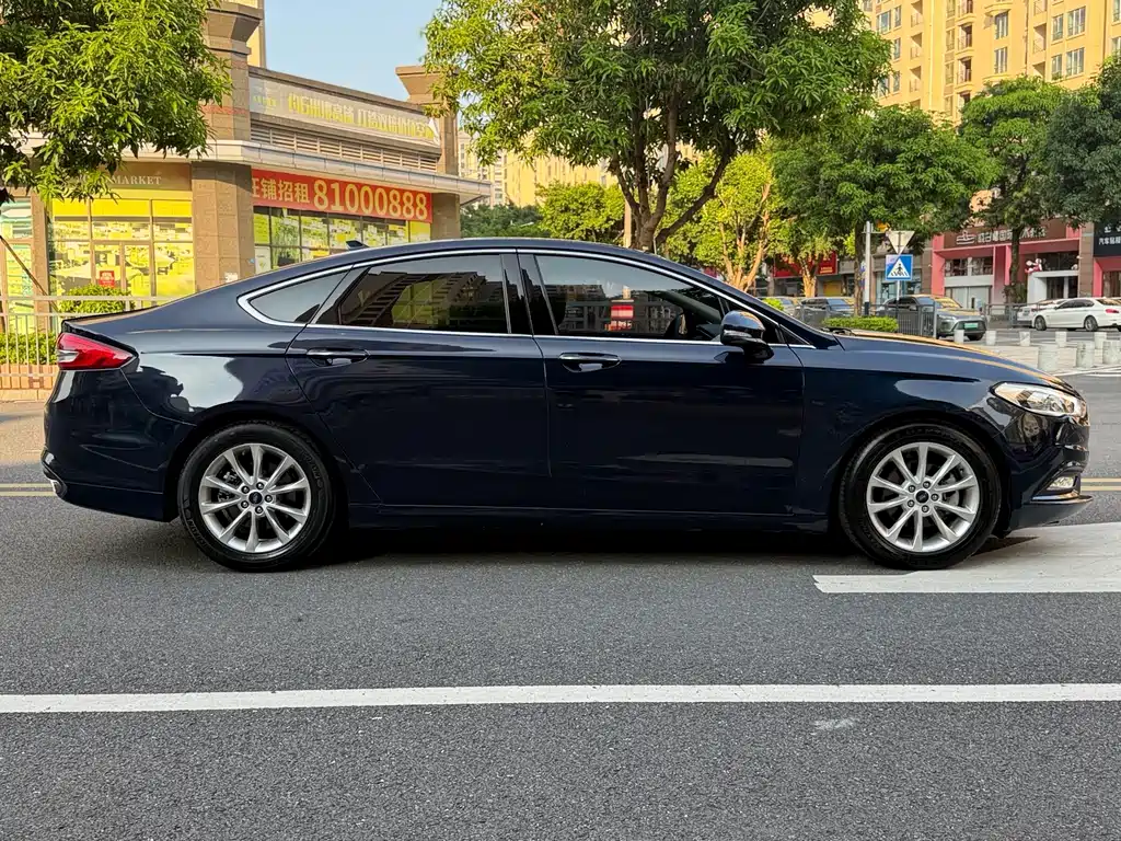 Ford Mondeo — миниатюра 11