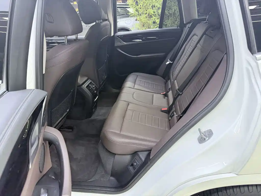 BMW X3 — миниатюра 9