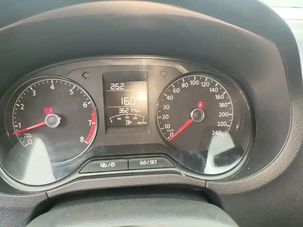 Volkswagen Polo — миниатюра 12