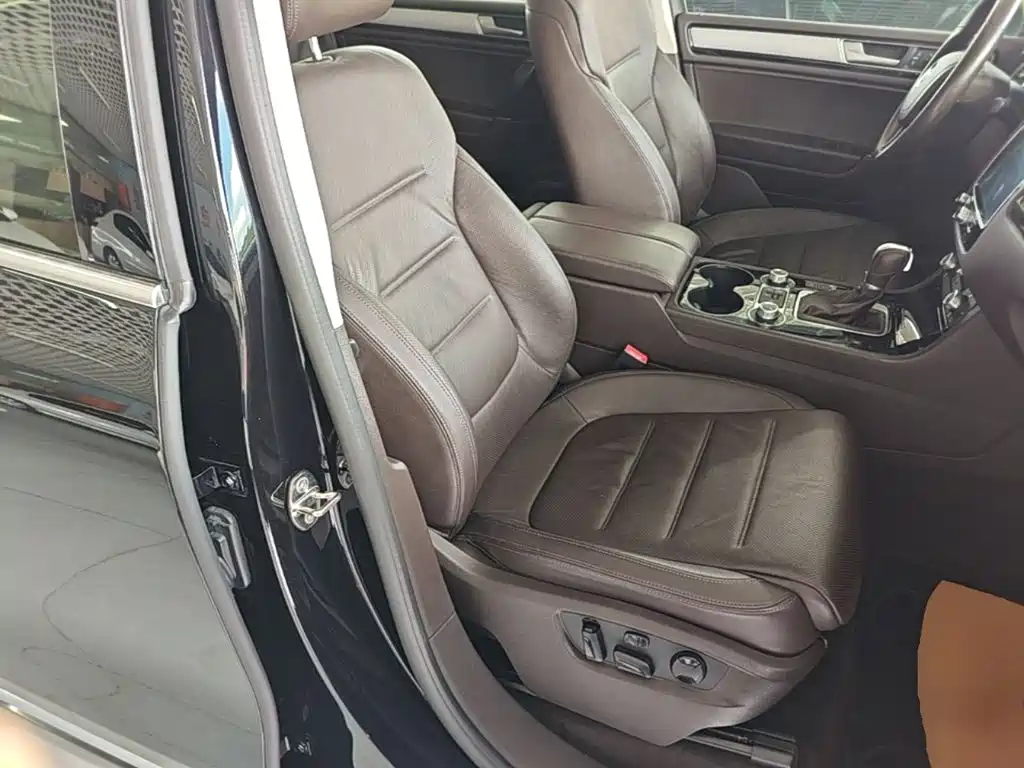 Volkswagen Touareg — миниатюра 25