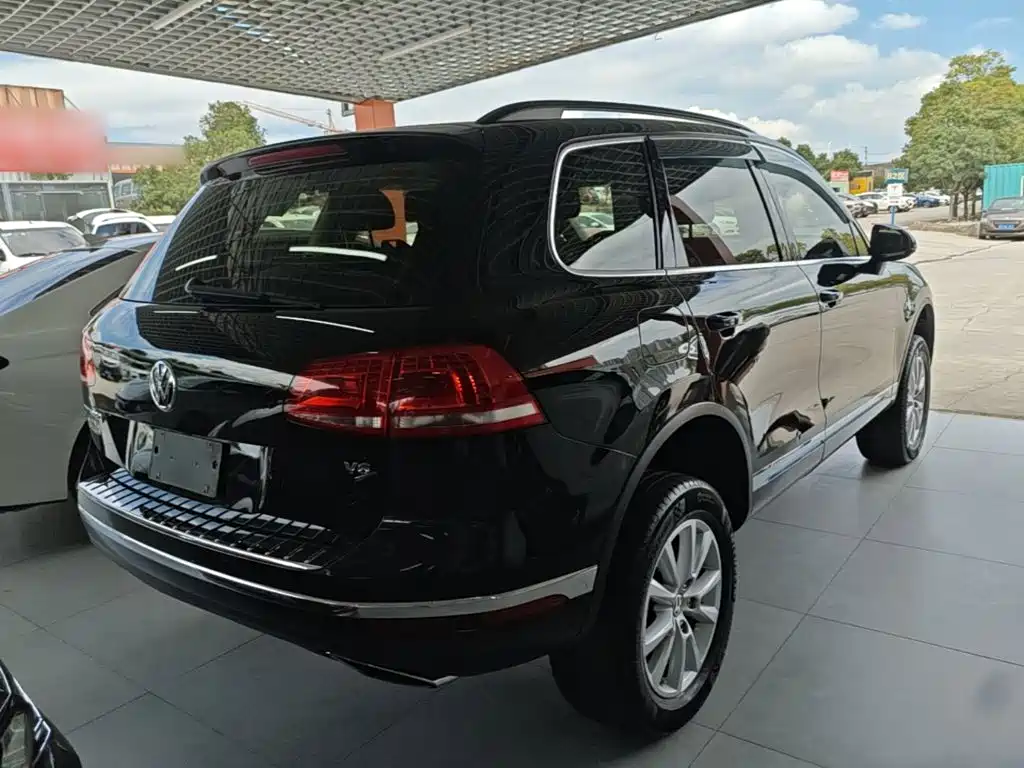 Volkswagen Touareg — миниатюра 7