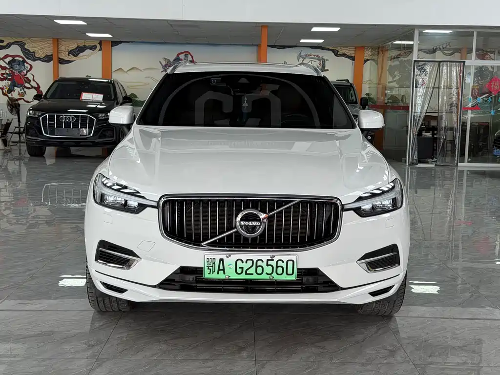 Volvo XC60 PHEV — миниатюра 2