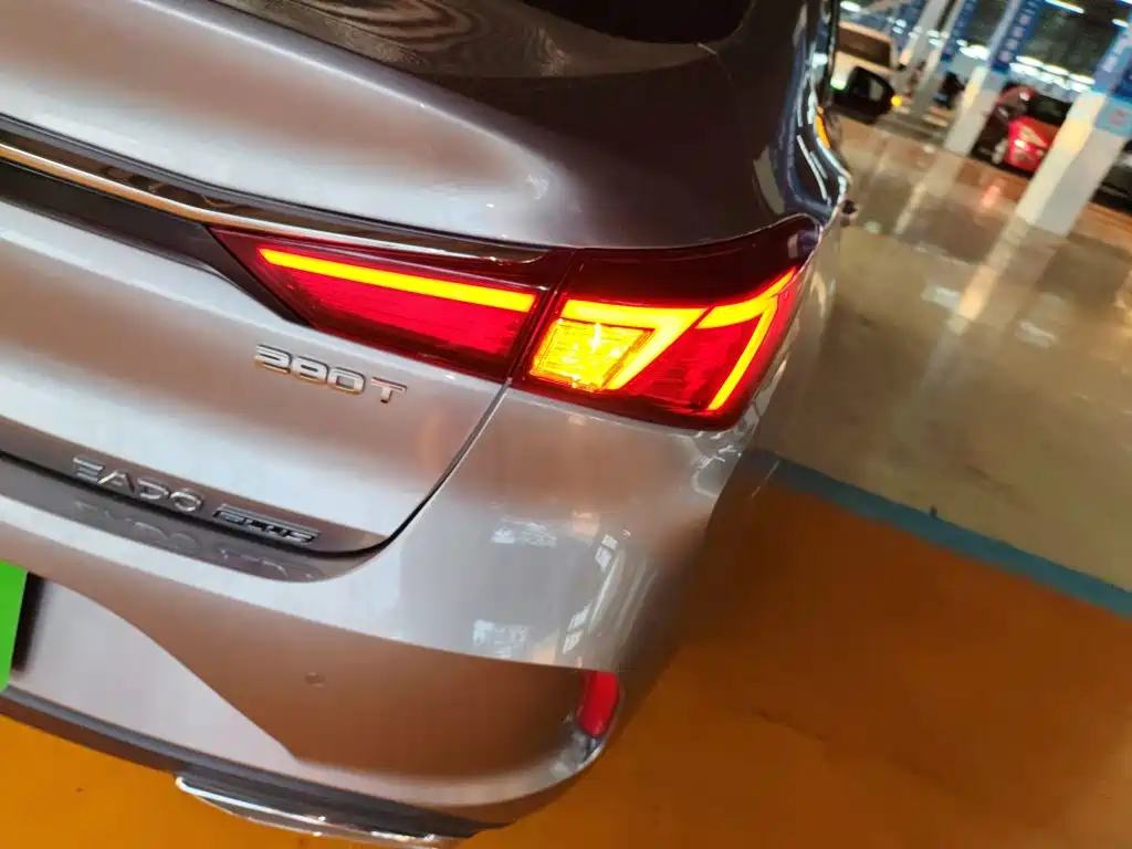Changan Eado — миниатюра 8