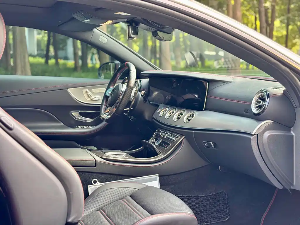 Mercedes-Benz E-Class AMG — миниатюра 5