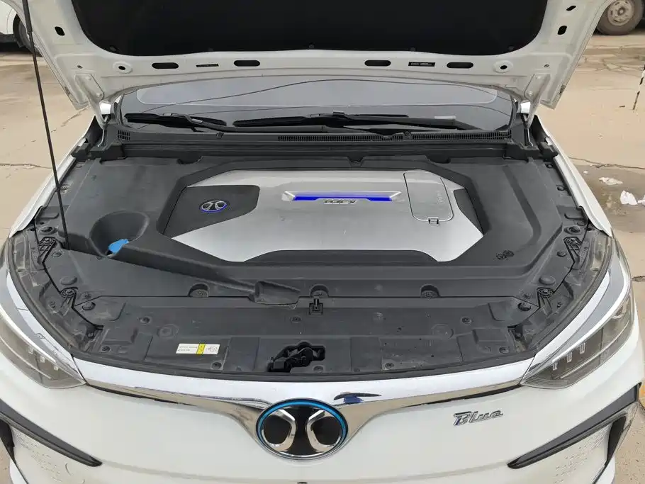 BAIC EU5 — миниатюра 10