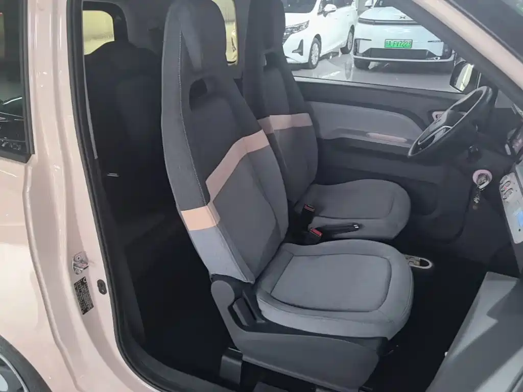 Wuling MINIEV — миниатюра 25
