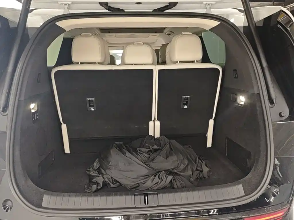 Li Auto Li MEGA — миниатюра 19