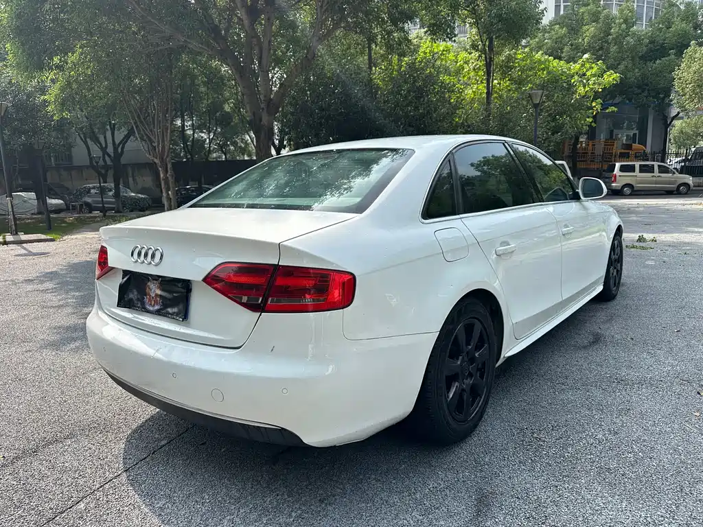 Audi A4L — миниатюра 6