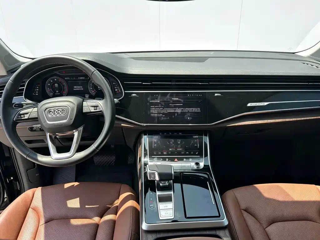 Audi Q7 — миниатюра 7