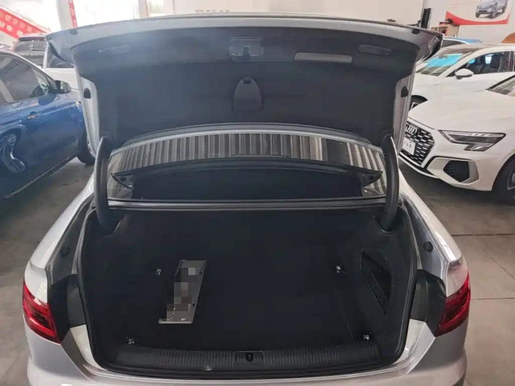 Audi A4L — миниатюра 19