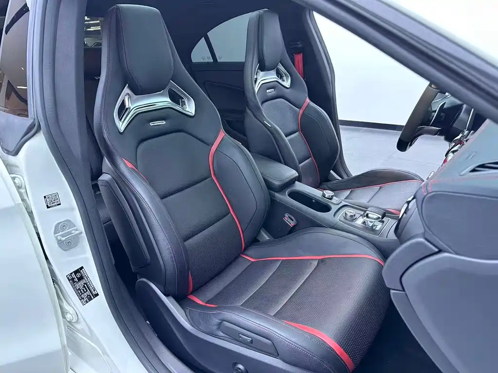 Mercedes-Benz CLA AMG — миниатюра 15