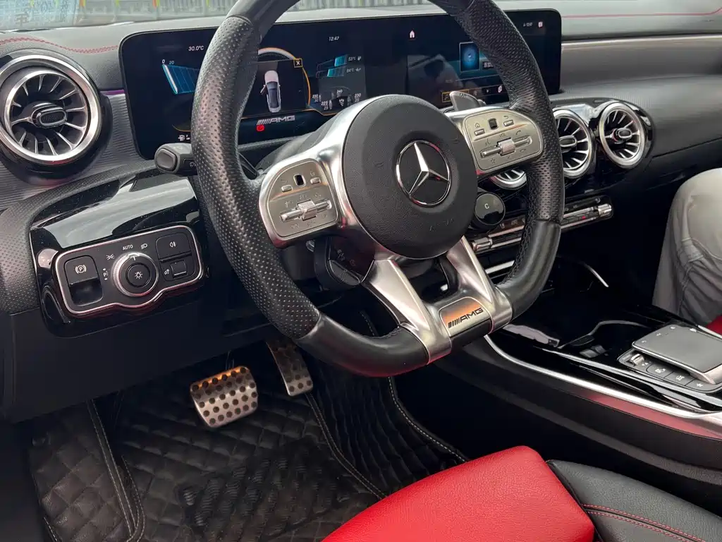 Mercedes-Benz A-Class AMG — миниатюра 6