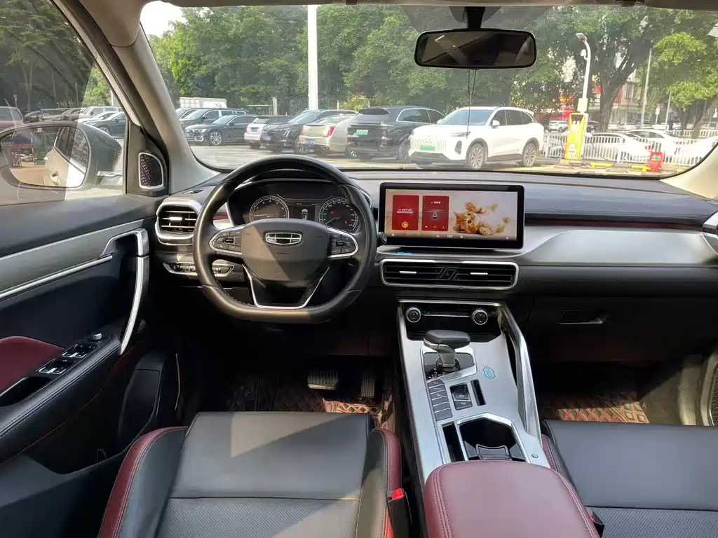 Geely Binyue — миниатюра 15