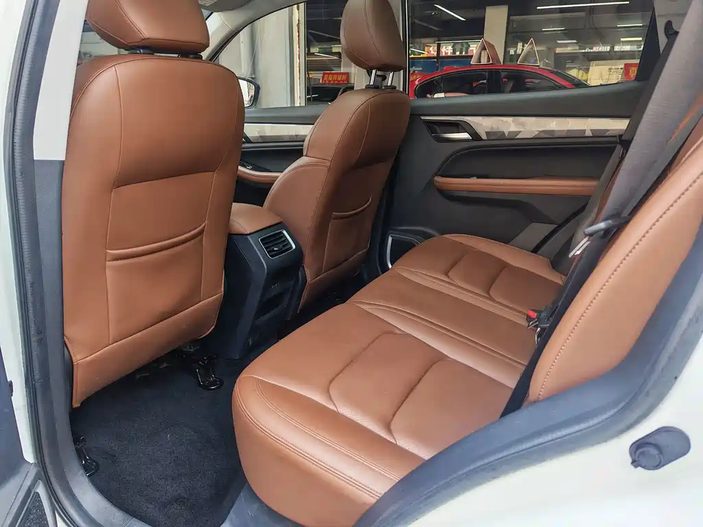 Geely Vision X6 — миниатюра 8