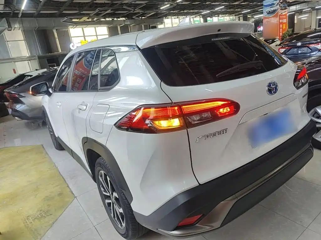 Toyota Frontlander — миниатюра 5