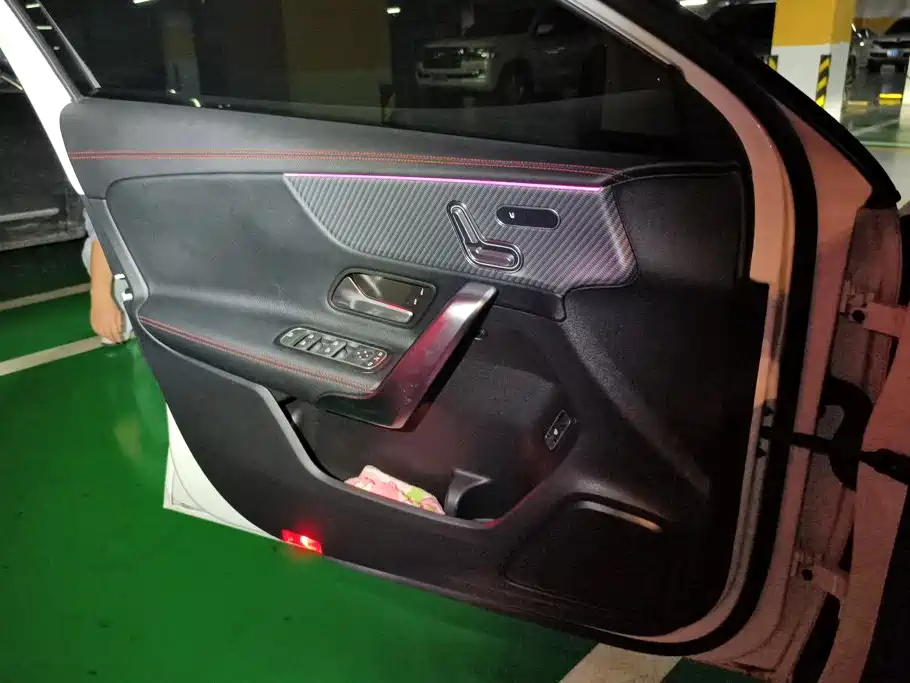 Mercedes-Benz A-Class — миниатюра 7