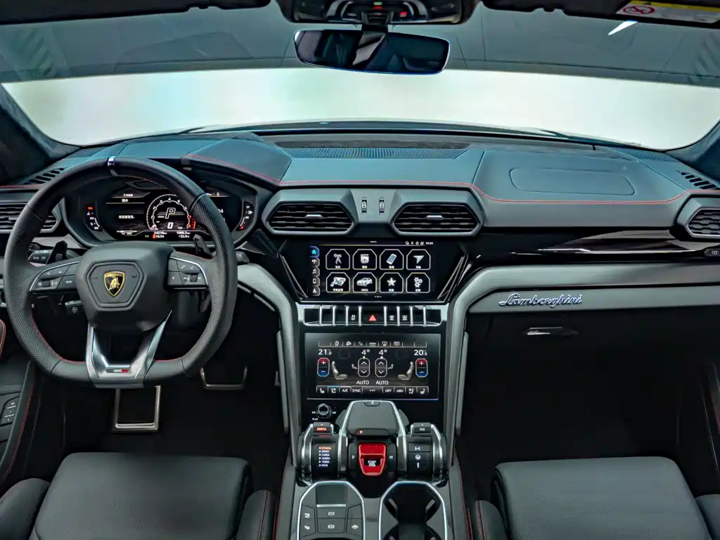 Lamborghini Urus — миниатюра 9