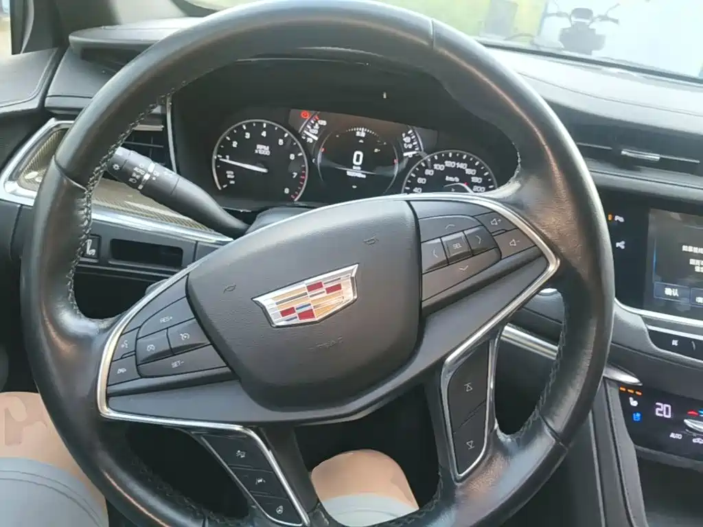 Cadillac XT5 — миниатюра 11