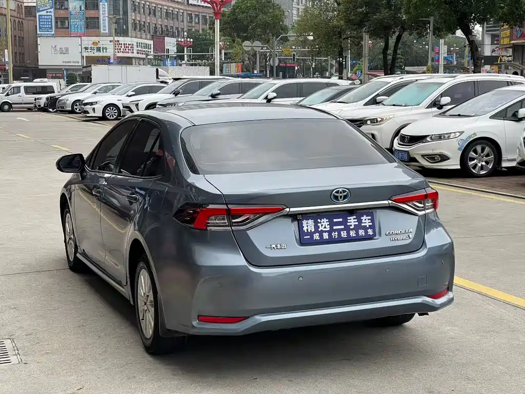 Toyota Corolla — миниатюра 5