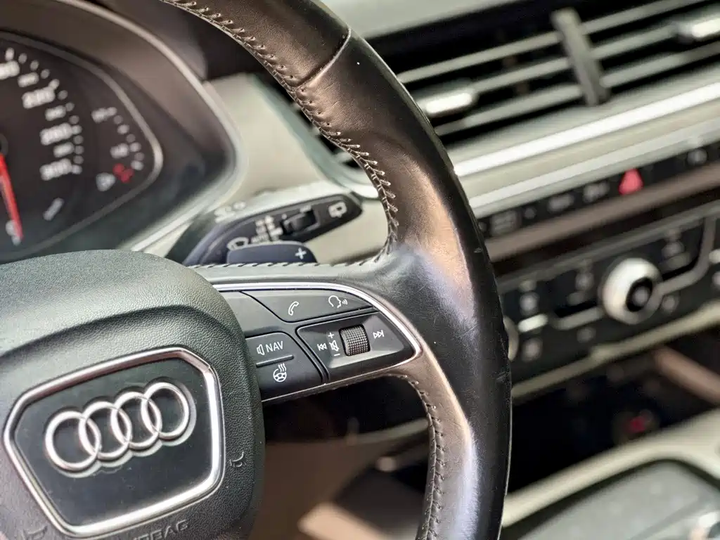 Audi Q7 — миниатюра 28