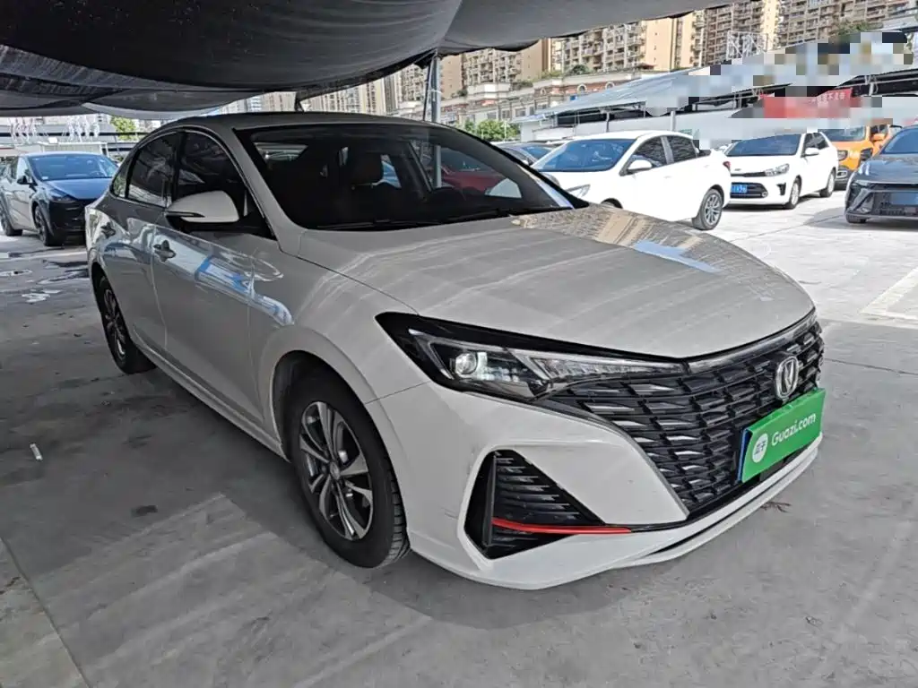 Changan Eado — миниатюра 4