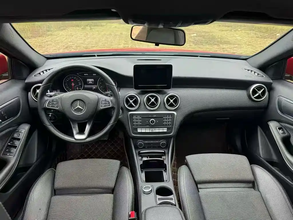 Mercedes-Benz A-Class (Import) — миниатюра 5