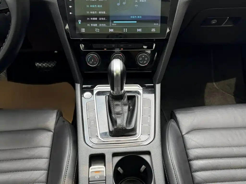 Volkswagen Magotan 2017 330TSI DSG Lead